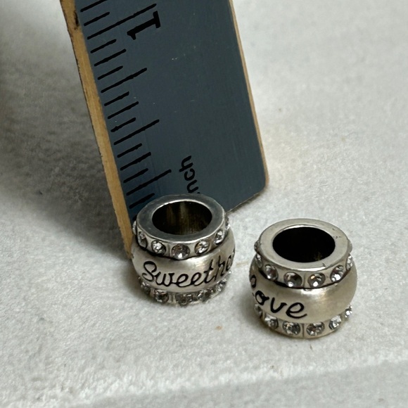 Brighton Love & Sweetheart Beads Brushed Silver Plated Swarovski Crystals 7/16" - Picture 12 of 14